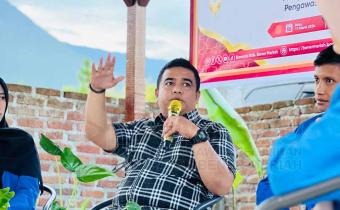 Koordinator Divsi Hukum, Pencegahan, Partisipasi Masyarakat dan Humas Hermasyah Putra, S.E.,M.Si